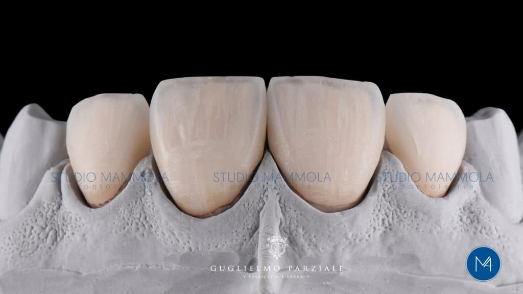 52D4DC21-11E7-49F4-B997-97AE0F67F4C7