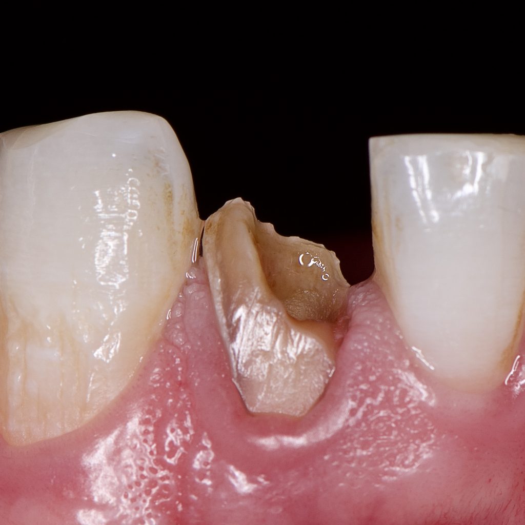 4F263498-1B58-4B3D-B38C-F99316328889